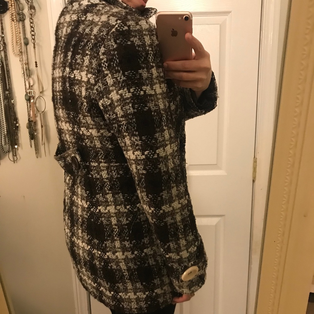 Coat - Picture 2 of 2